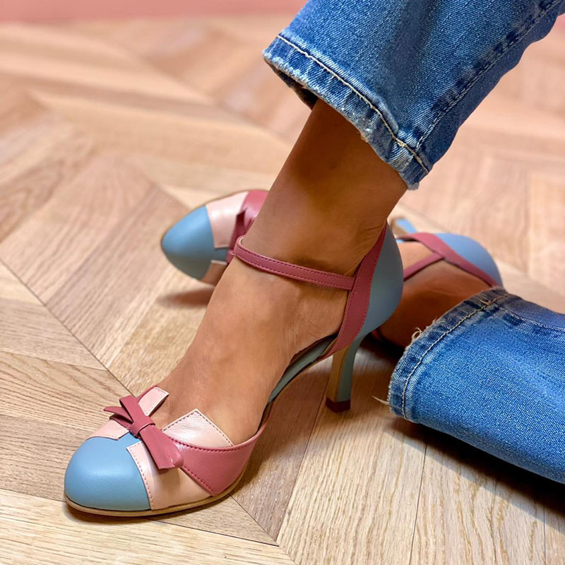 Bellarosa | Sandalias coloridas con nudo y correa, de punta redonda